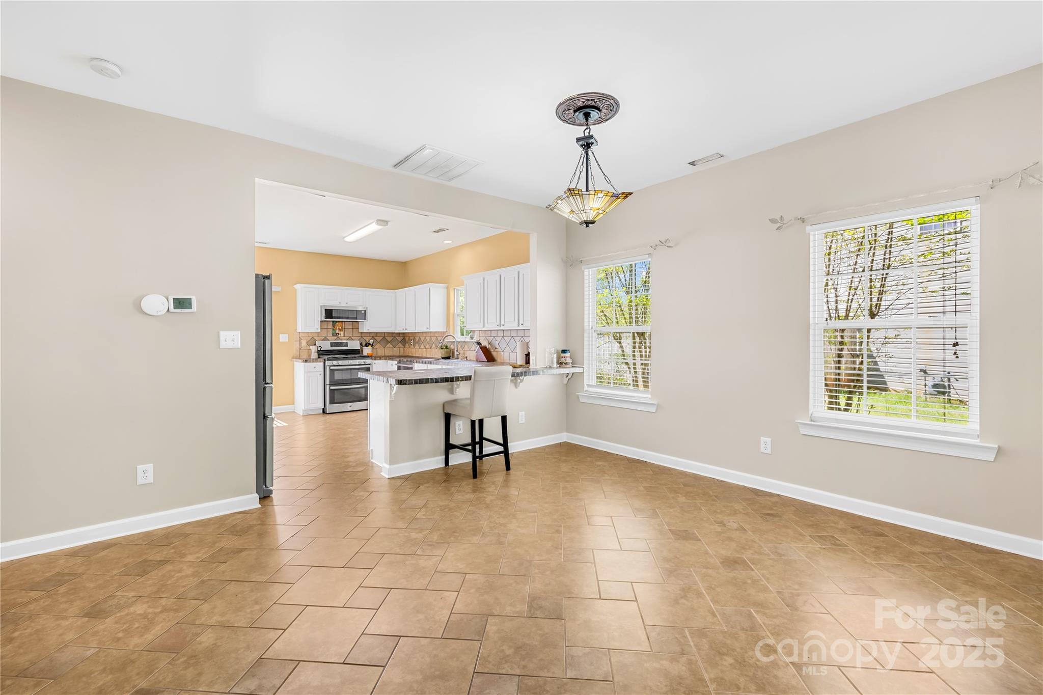 Charlotte, North Carolina 28212, United States, 4 Bedrooms Bedrooms, ,3 BathroomsBathrooms,Residential,Active,111025