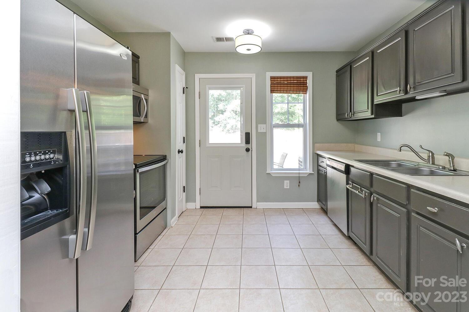 Townhomes at Birkdale Village - Residential