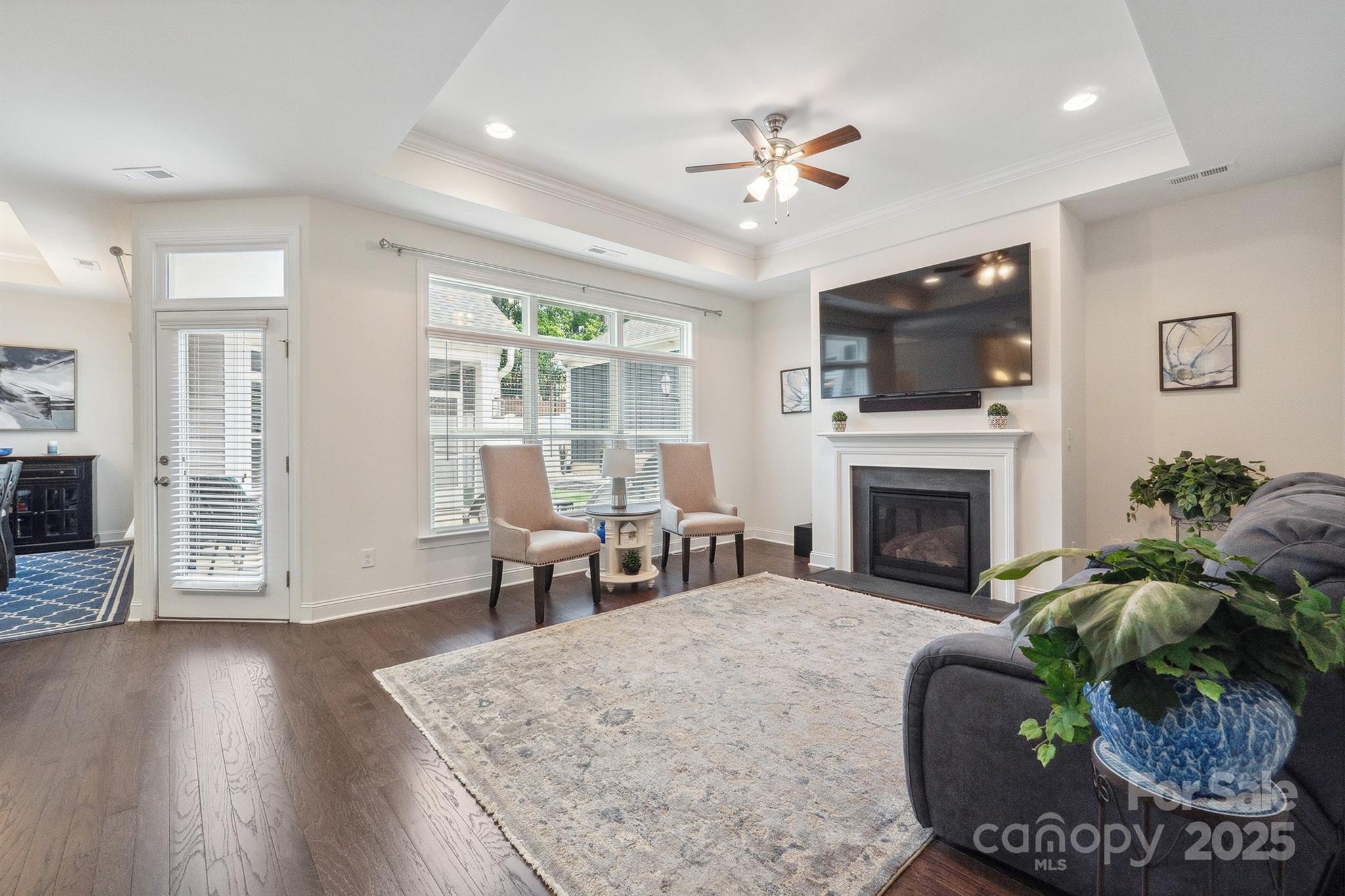 16112 Lakeside Loop Lane
