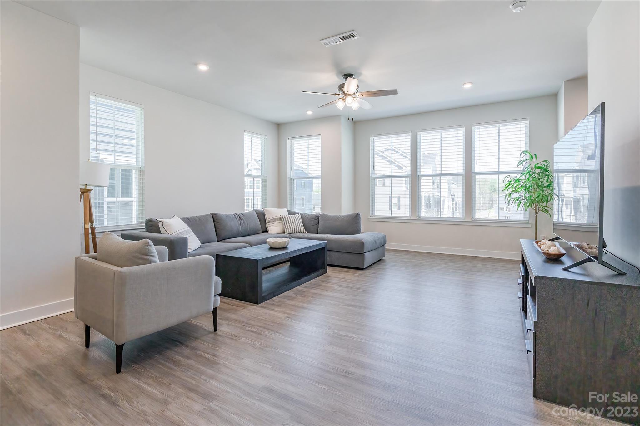 Trinity Townes - Residential