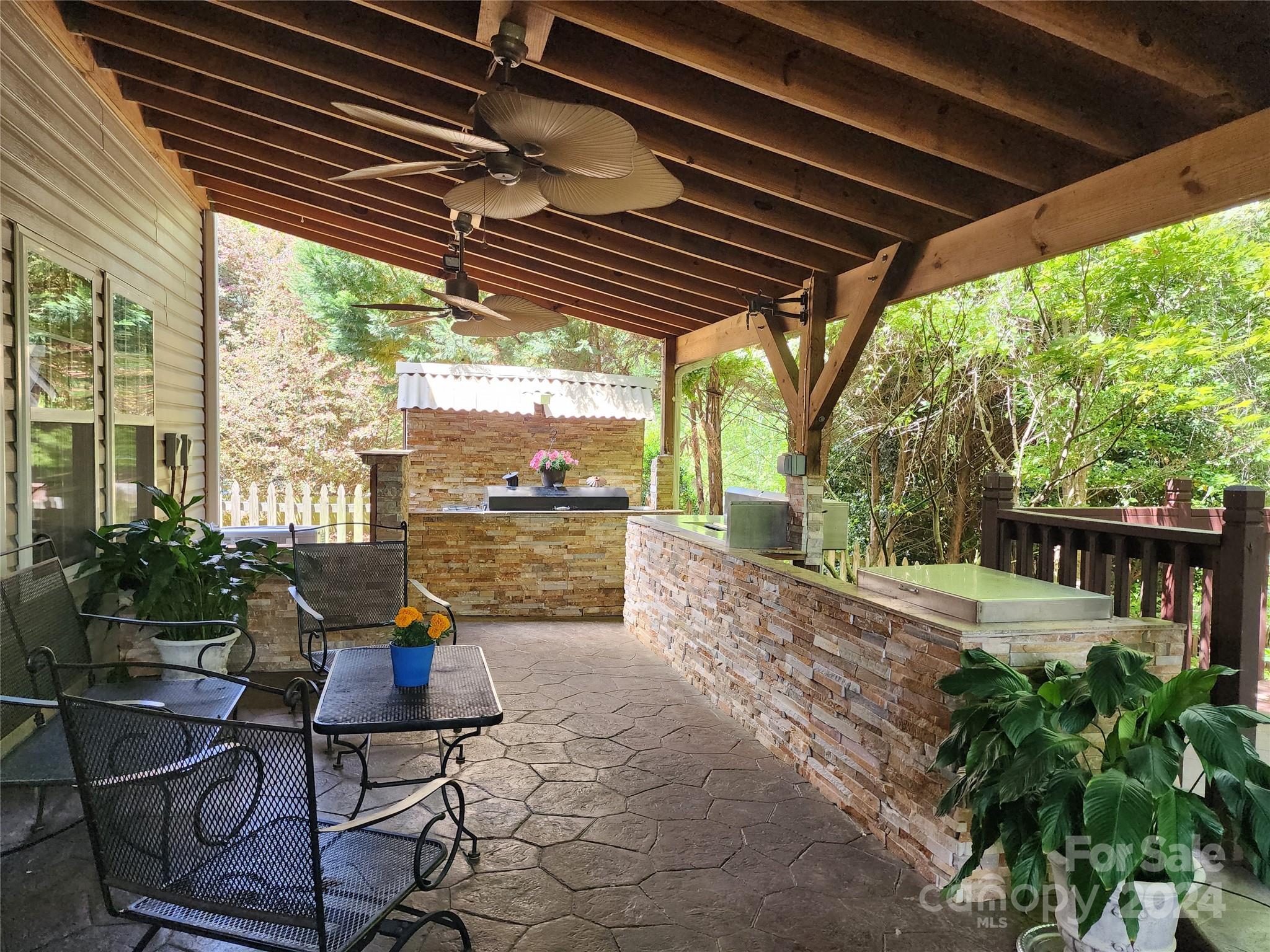 English Trails - Residential