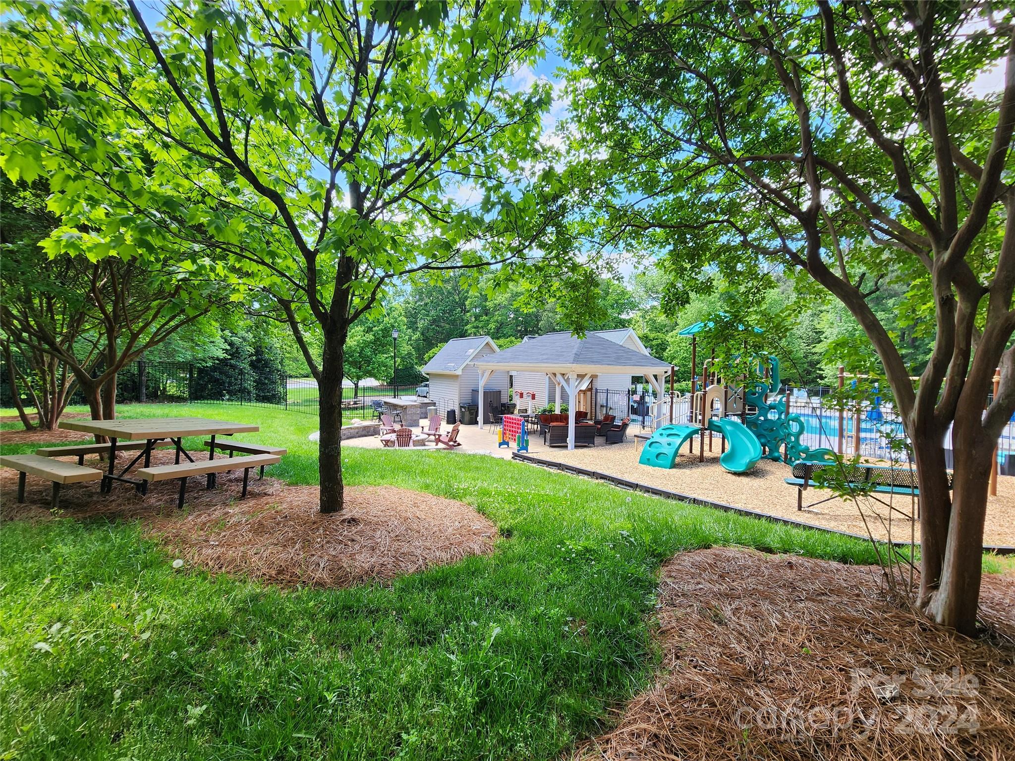 English Trails - Residential