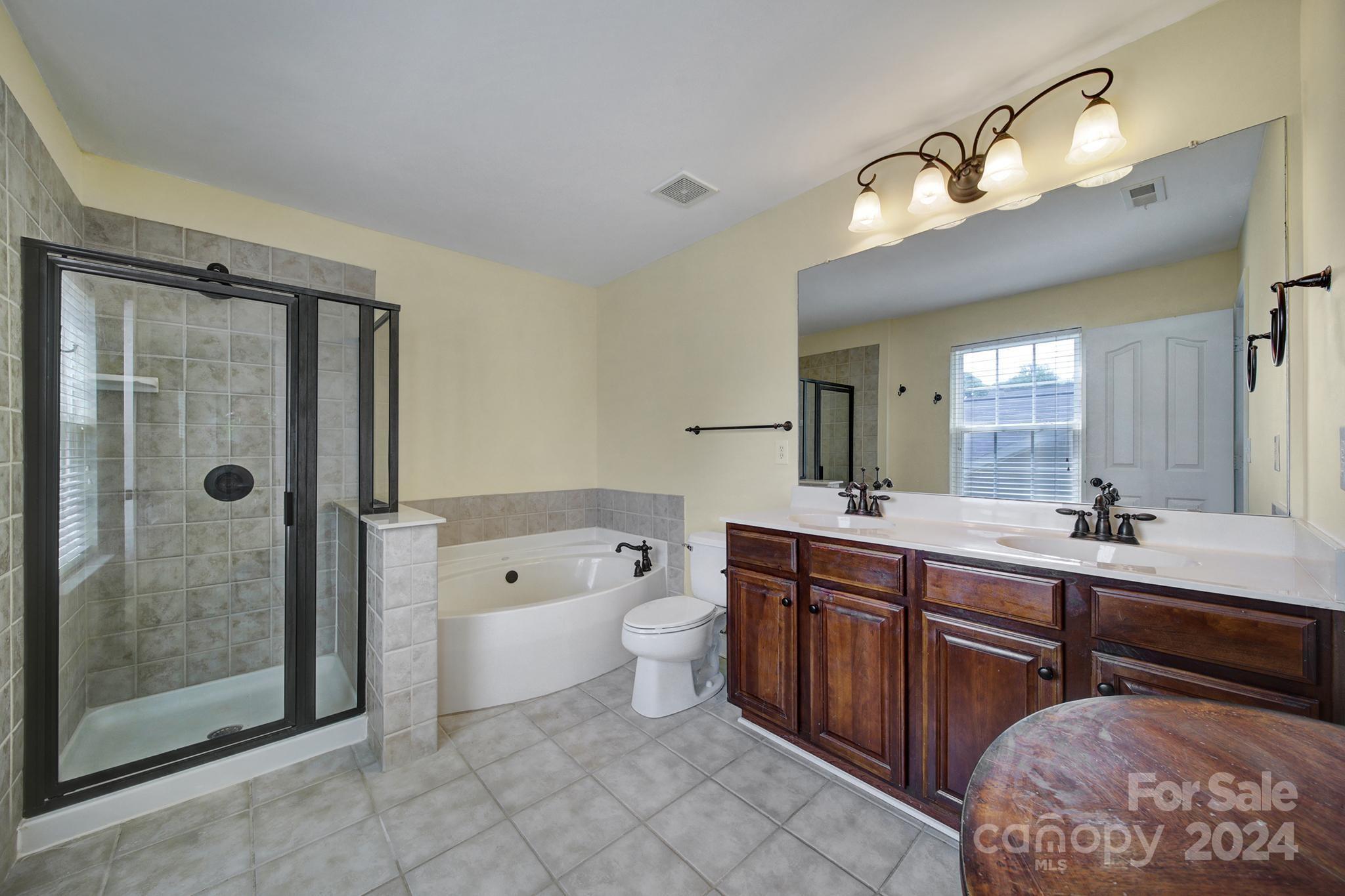 English Trails - Residential