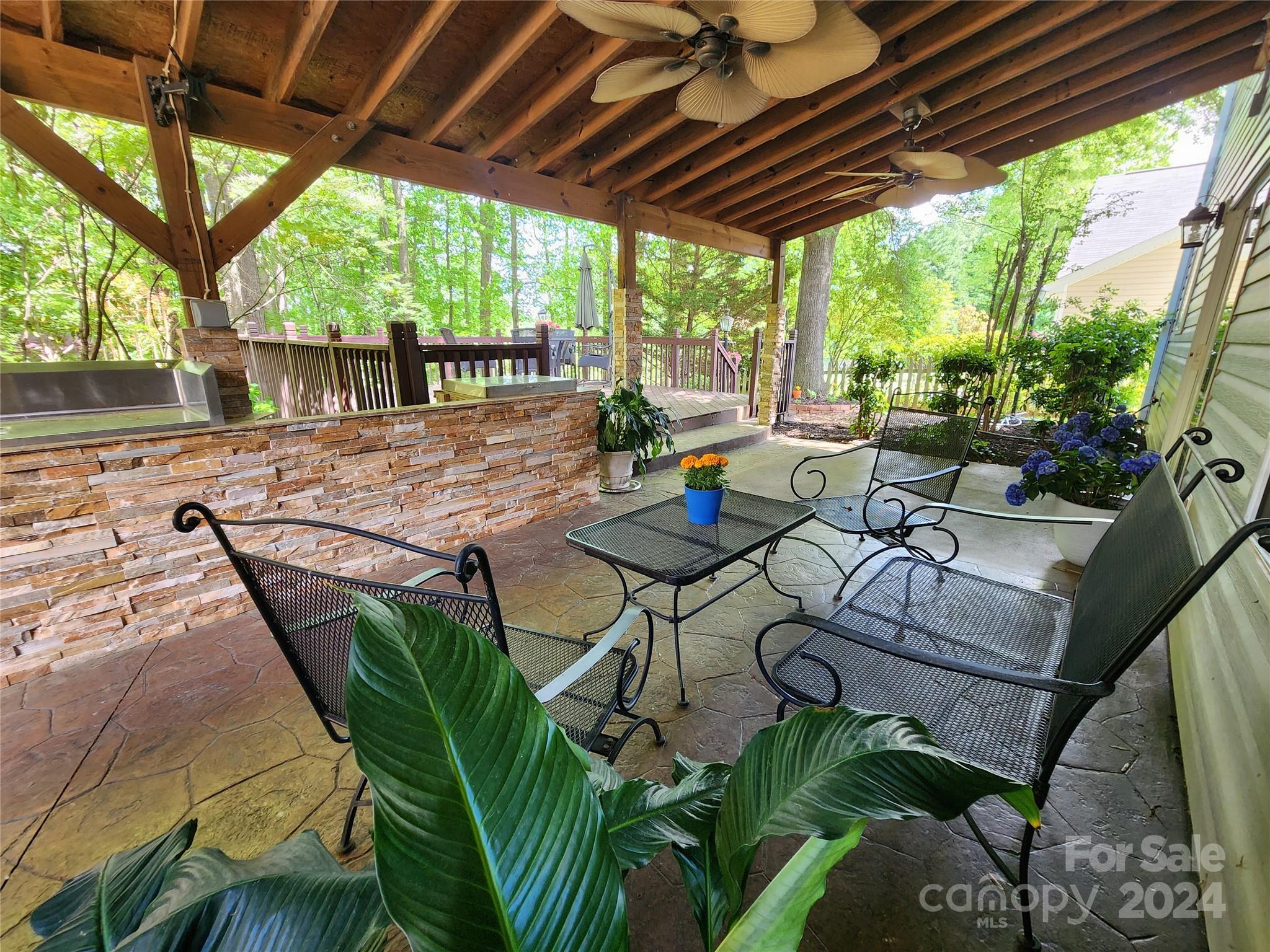 English Trails - Residential