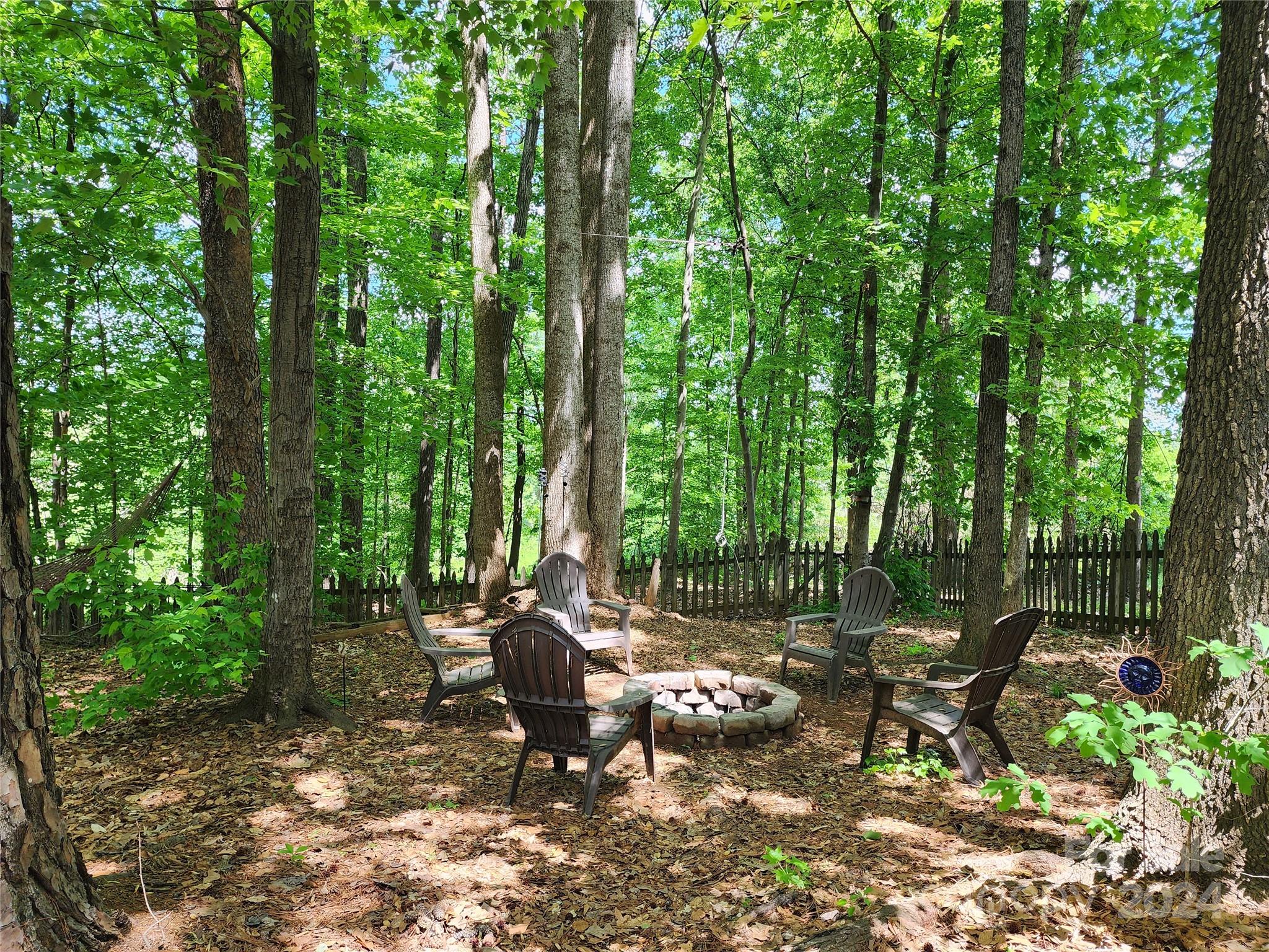 English Trails - Residential