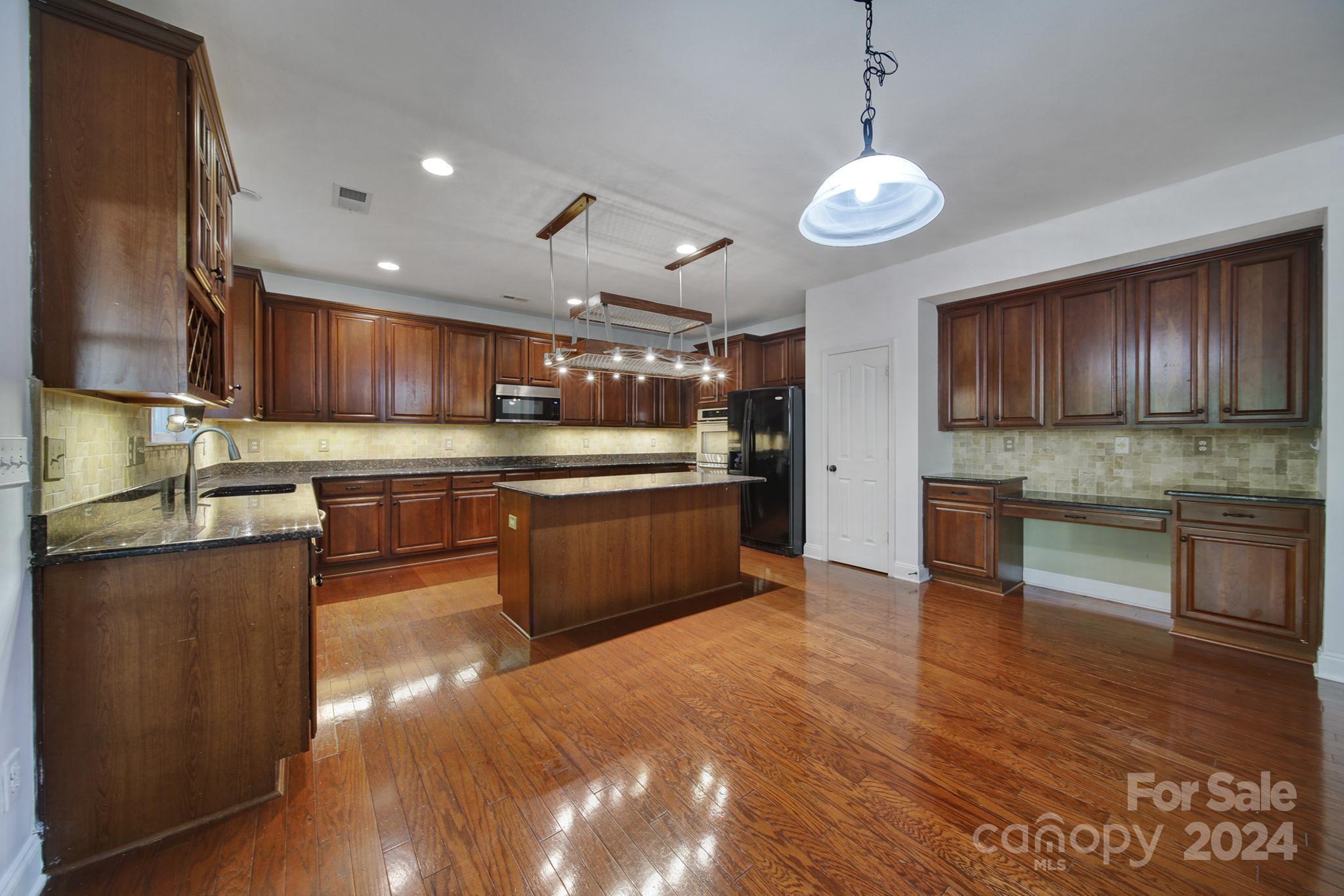 English Trails - Residential