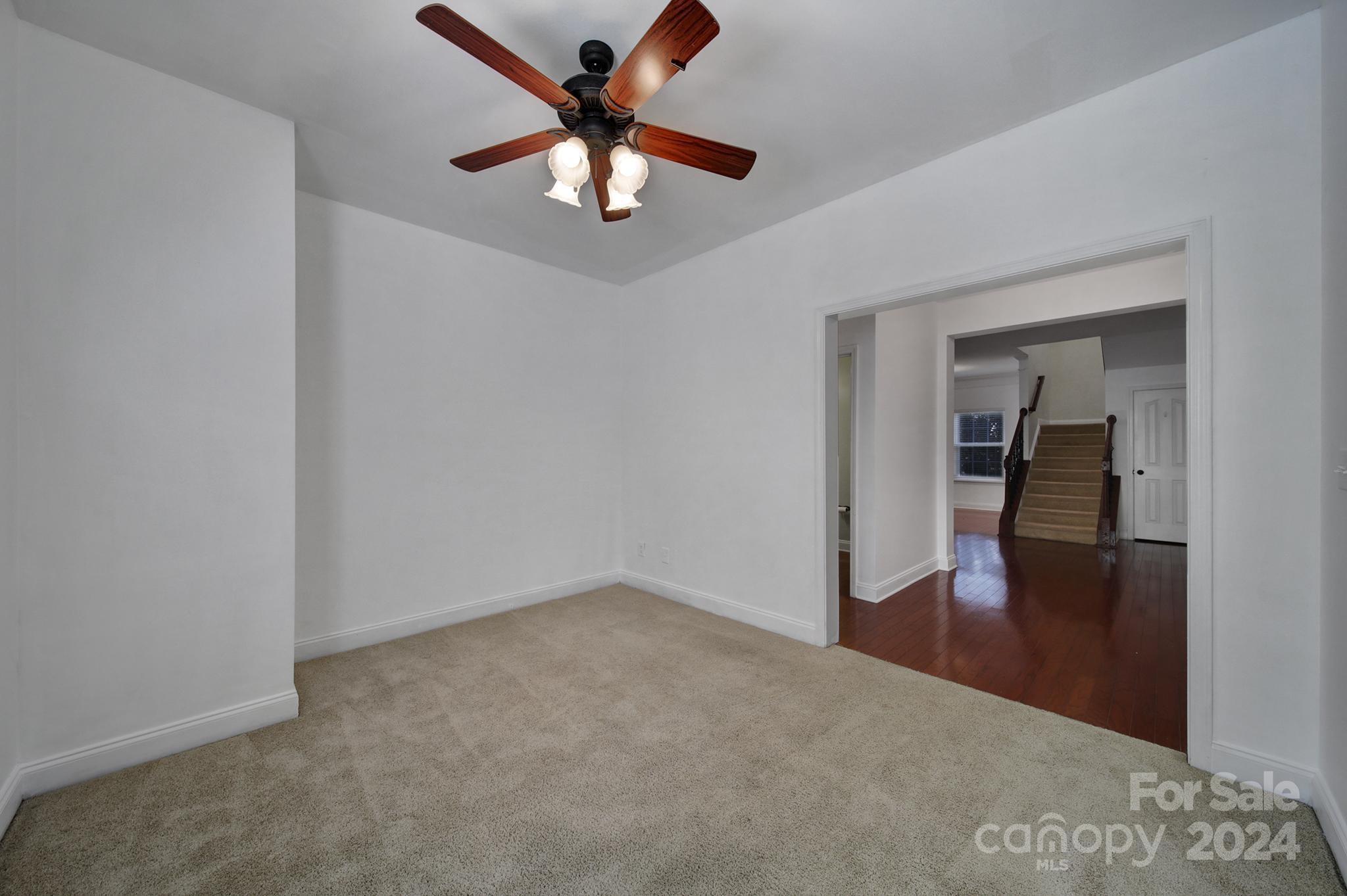 English Trails - Residential