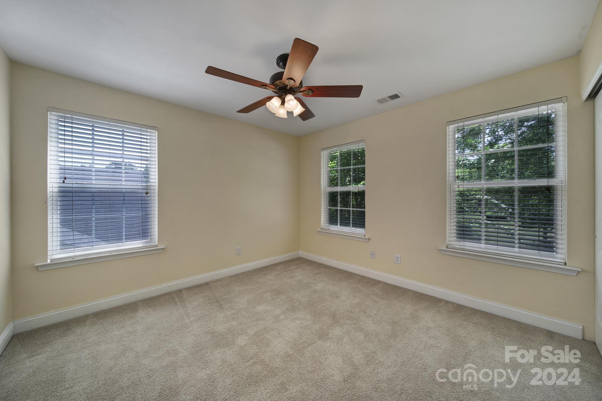 English Trails - Residential