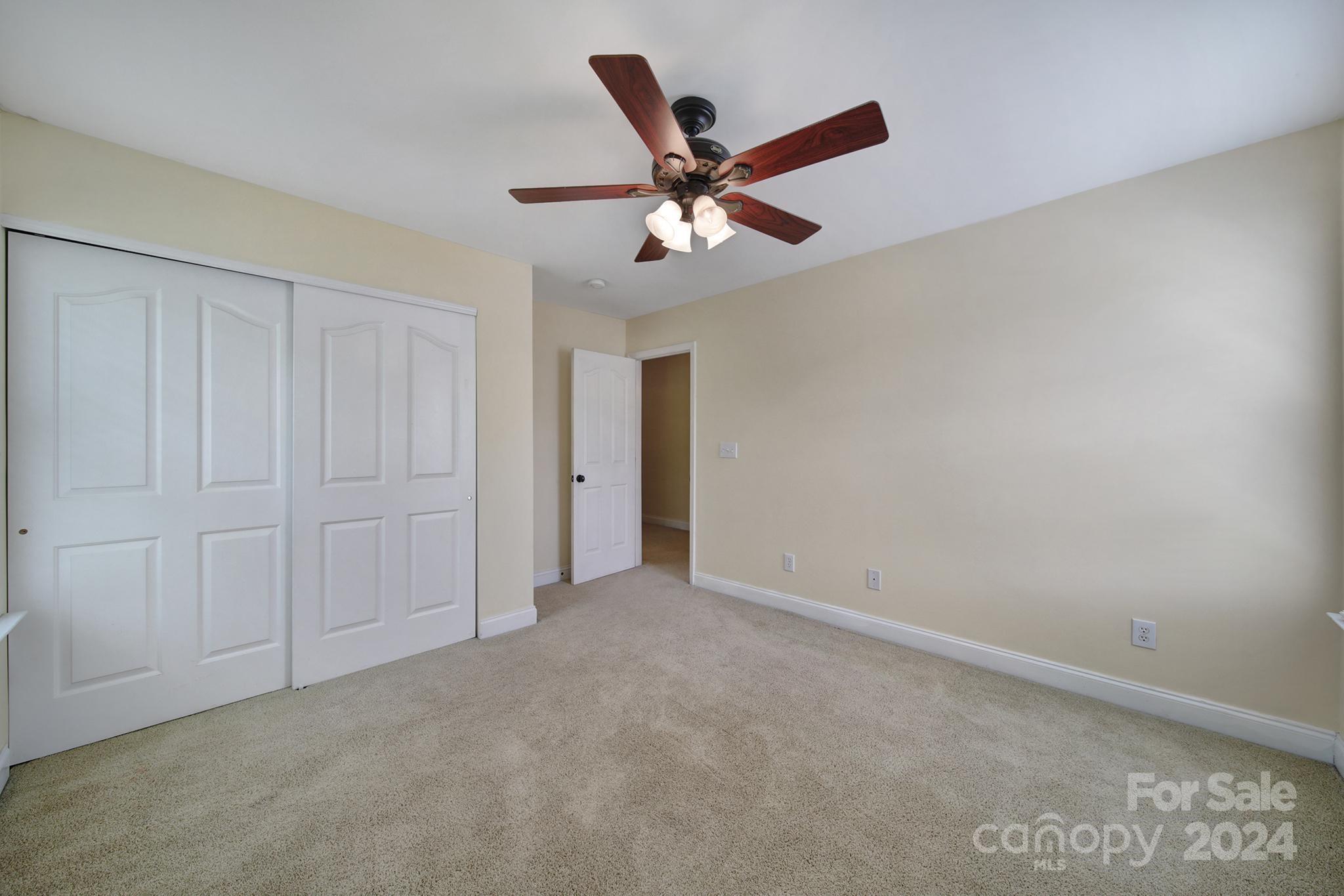 English Trails - Residential