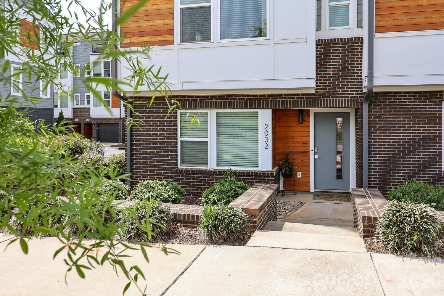 2032 Bryant Park Drive