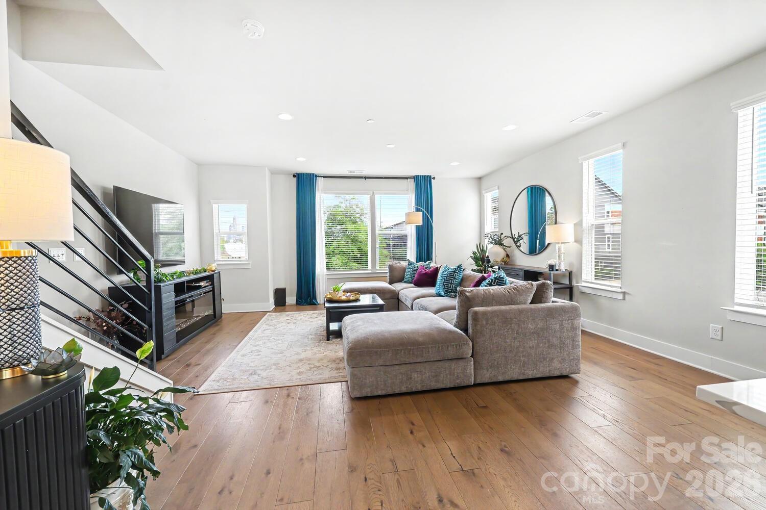 Bryant Park Terraces - Residential