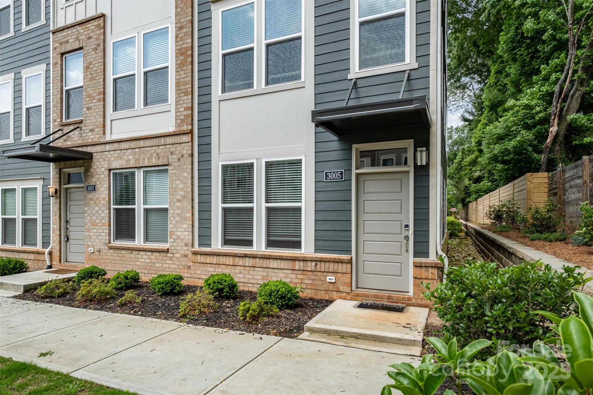 3005 Citizens Lane