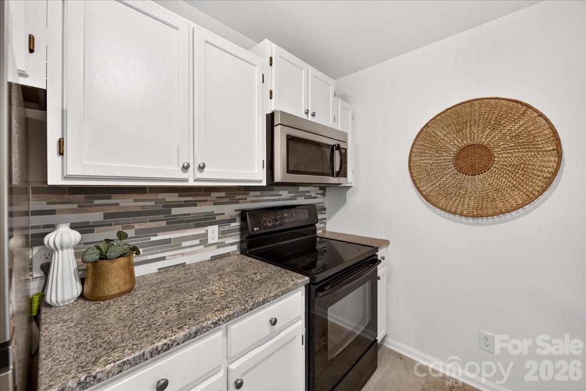 430 Queens Road 122