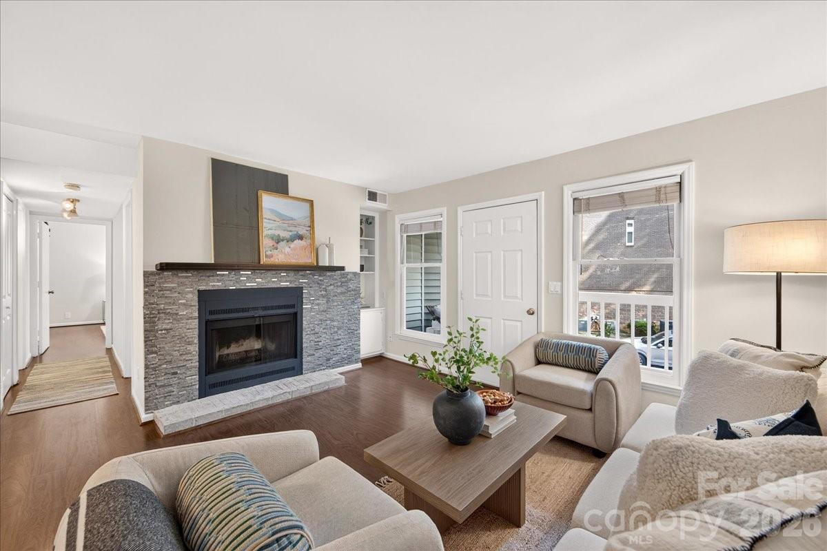 430 Queens Road 122