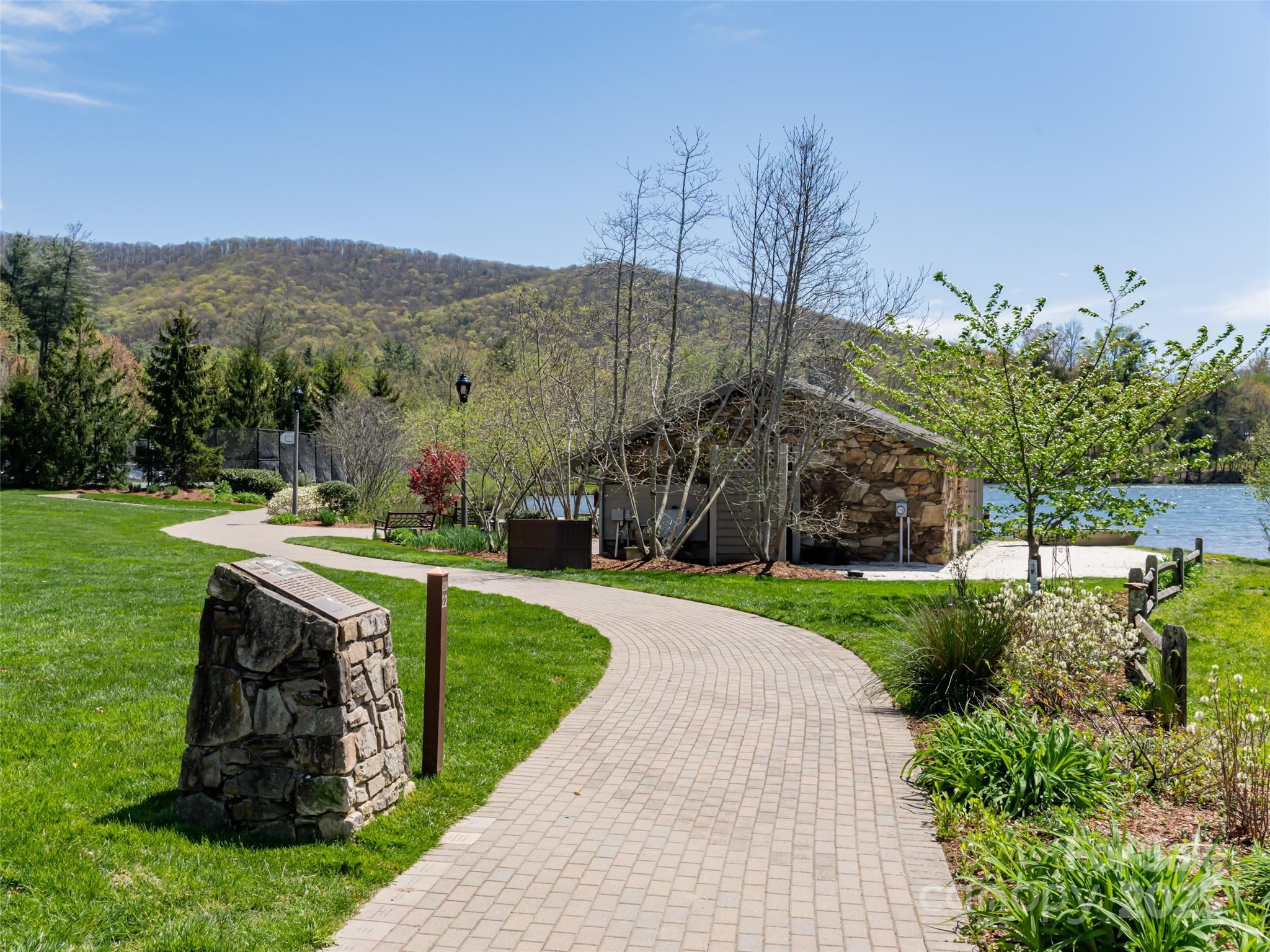 Biltmore Lake - Residential