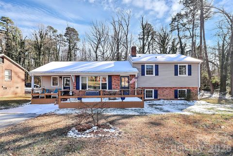 2111 Parkdale Avenue Gastonia NC 28052