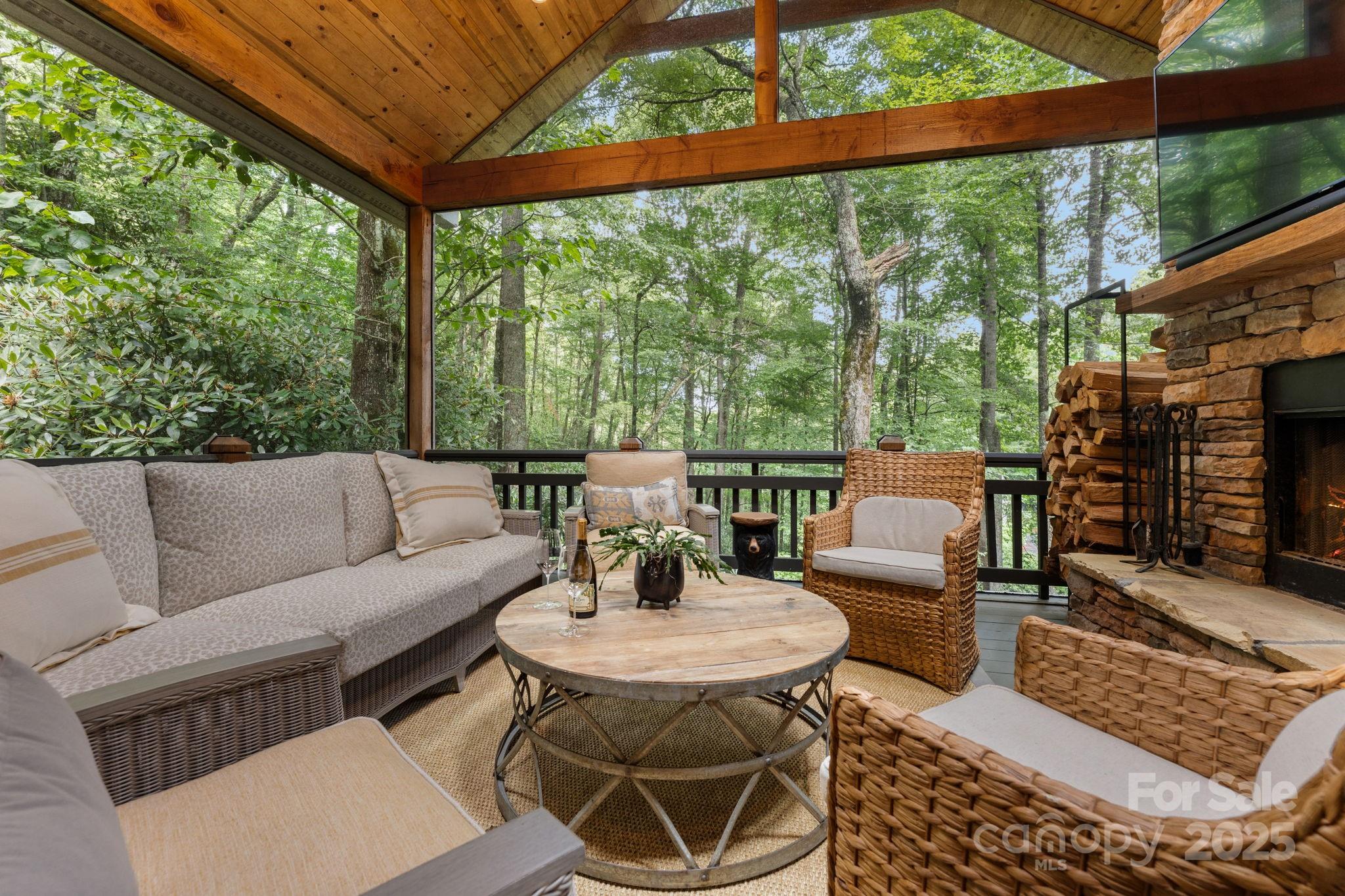 16 Hemlock Way 278