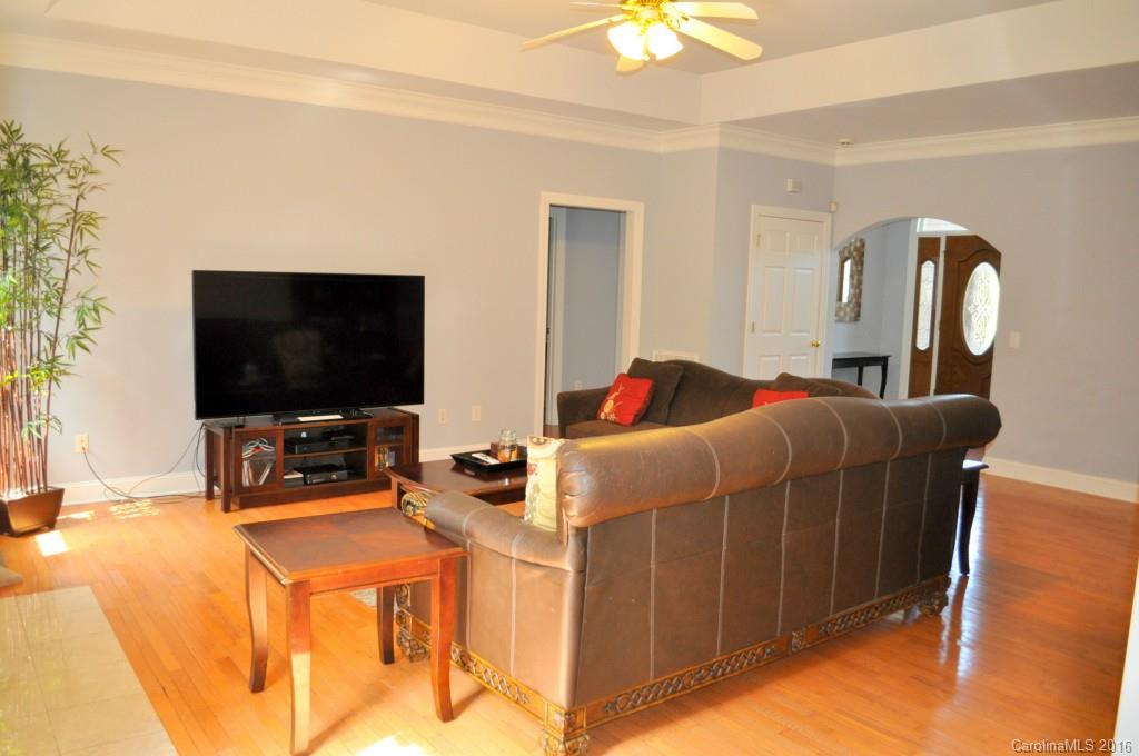 Hidden Oaks - Residential