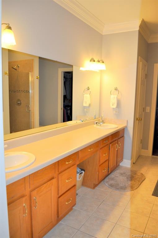 Hidden Oaks - Residential