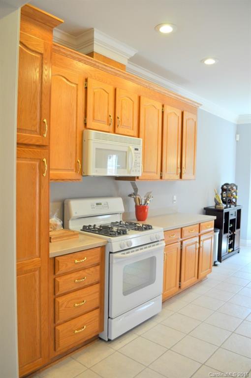 Hidden Oaks - Residential