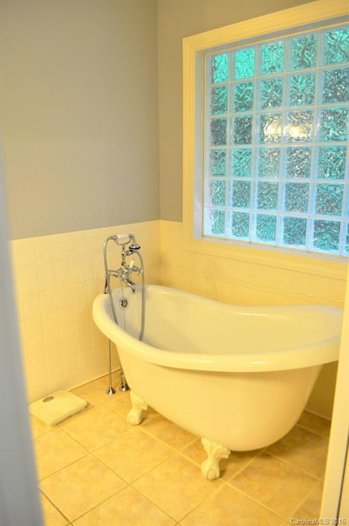 Hidden Oaks - Residential