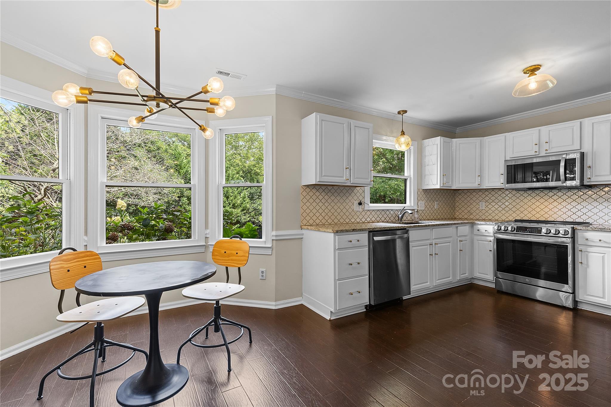 2359 Fernridge Lane