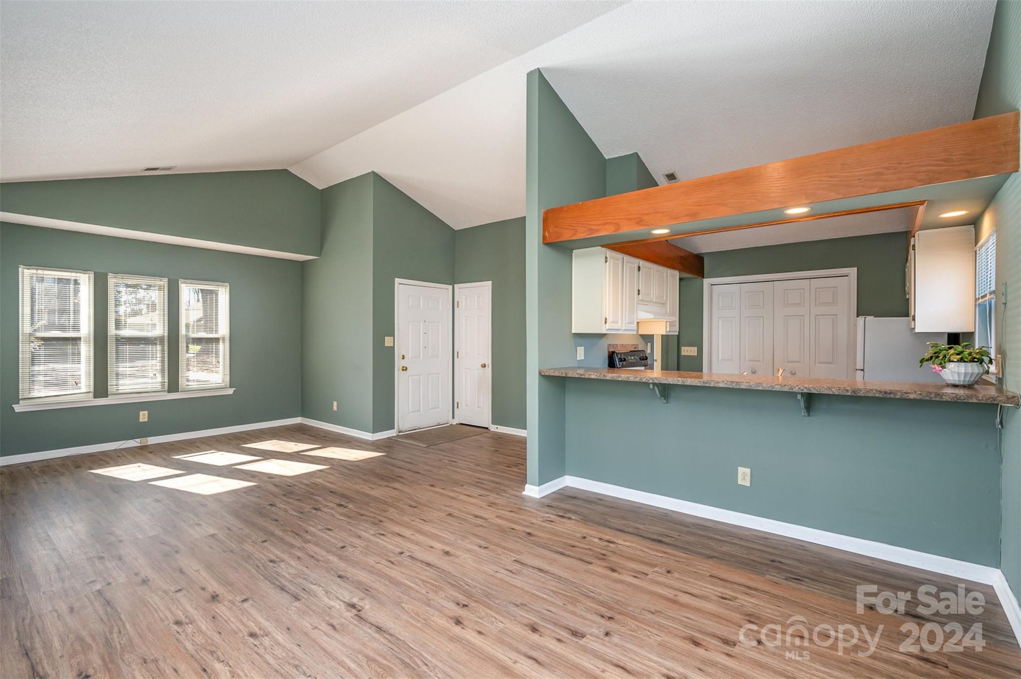 Thuringer Court - Residential