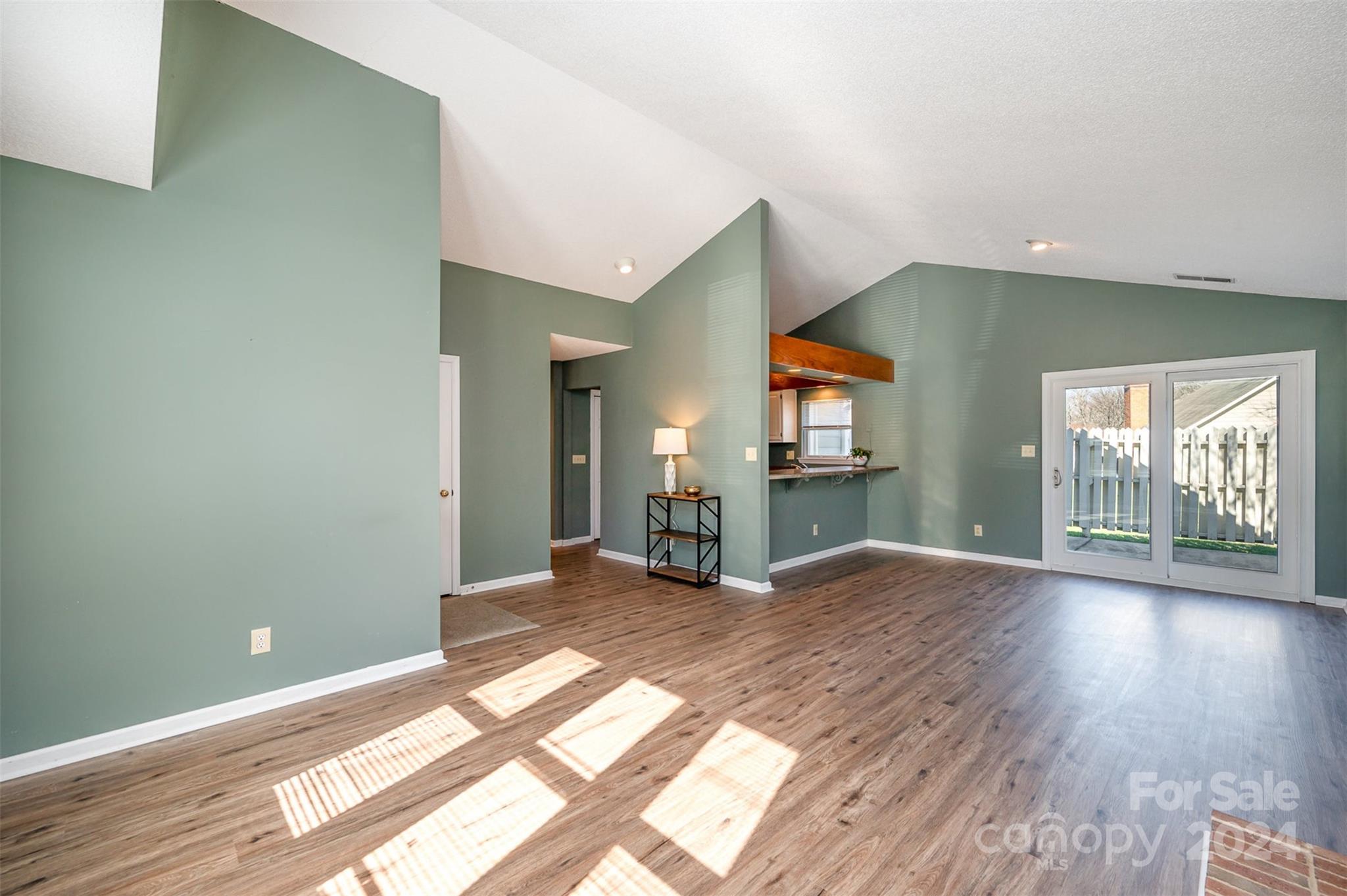 Thuringer Court - Residential