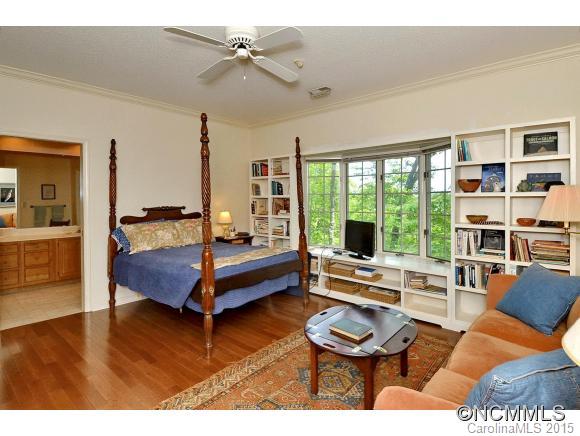 Deerlake Village - Residential