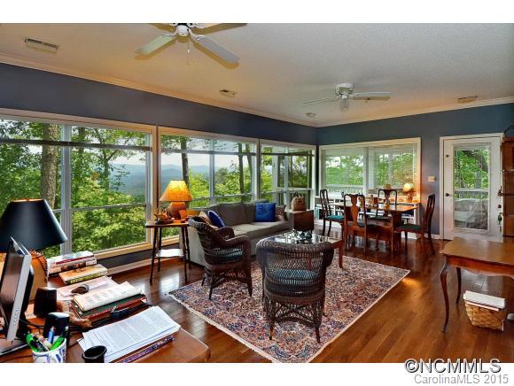 Deerlake Village - Residential