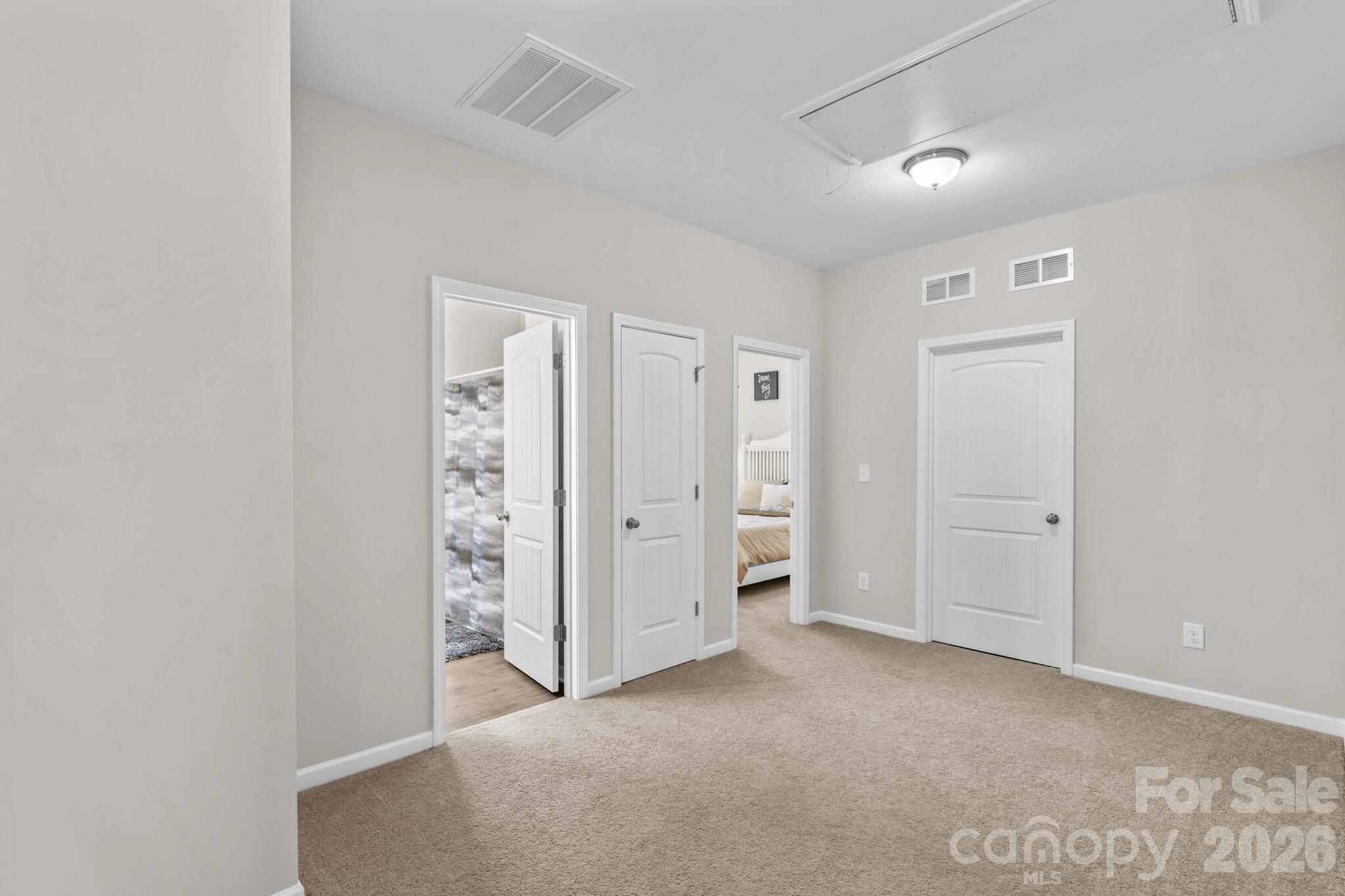 Oakview Commons - Residential
