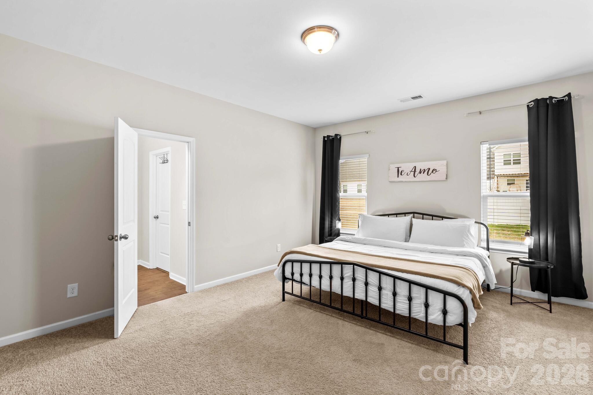 Oakview Commons - Residential