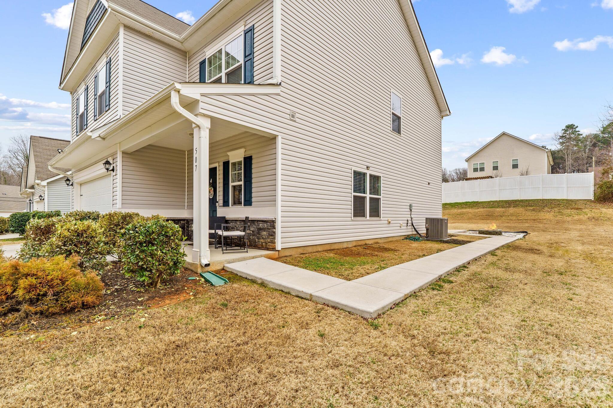 Oakview Commons - Residential