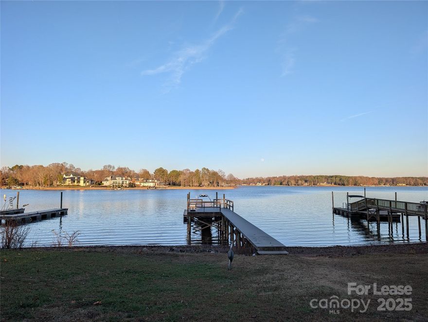 WATERFRONT home for rent on Lake Norman. Fully Furnished with 2 Bedrooms, 1.5 Bathrooms, and 2 Bonus rooms. Comes with access to Pier. Can be leased through April 2026 at the latest.