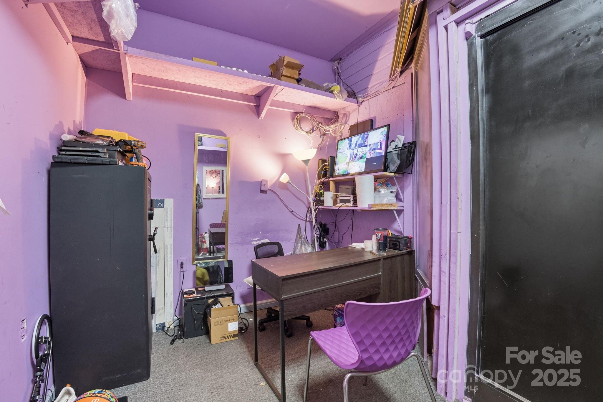 6711 Freedom Drive