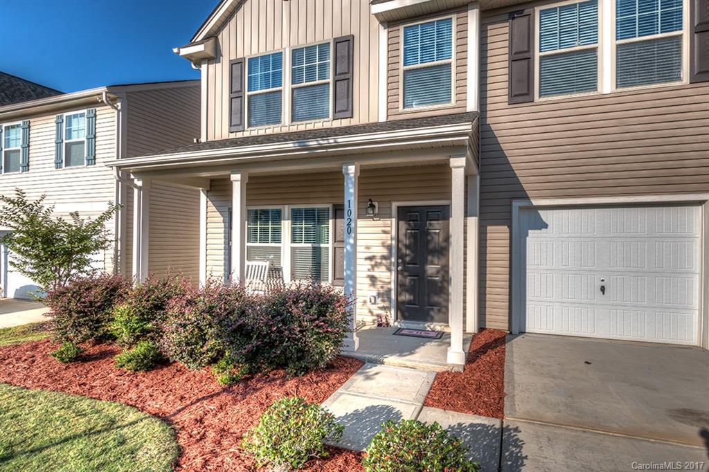 Newport Lakes - Residential