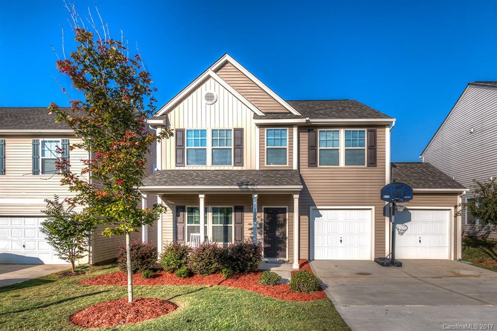 Newport Lakes - Residential