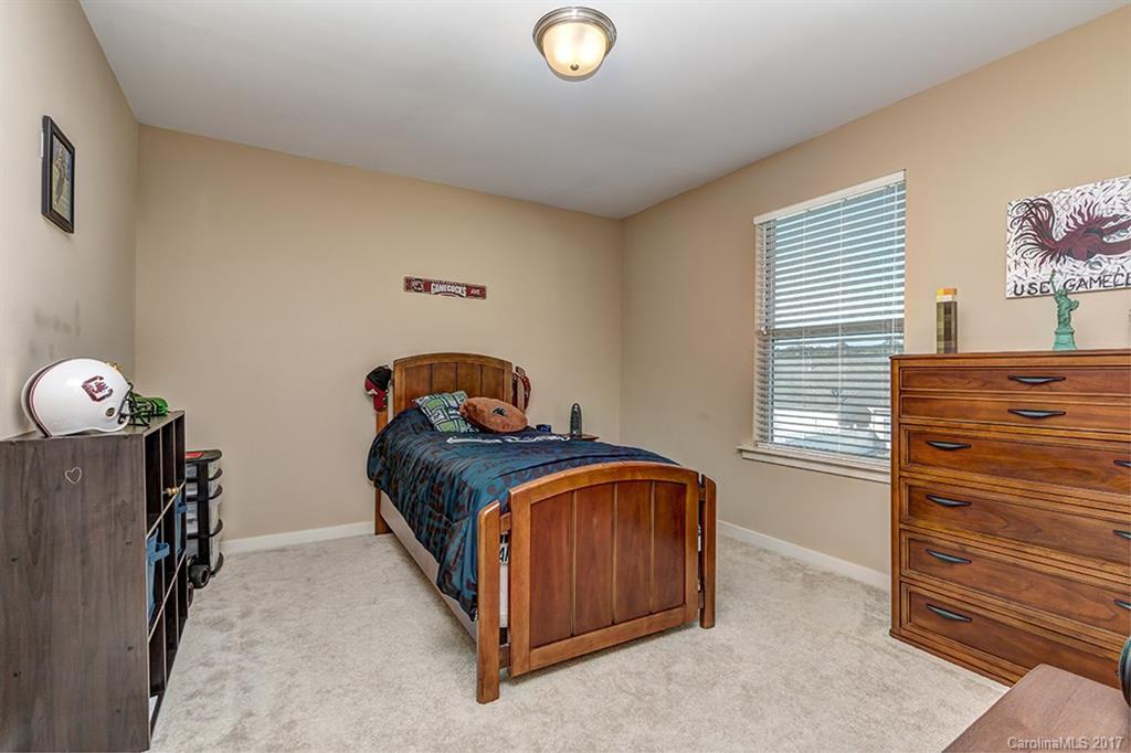 Newport Lakes - Residential