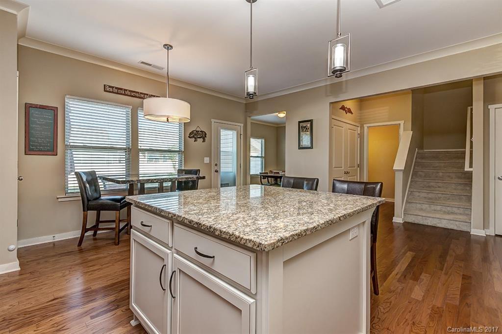 Newport Lakes - Residential