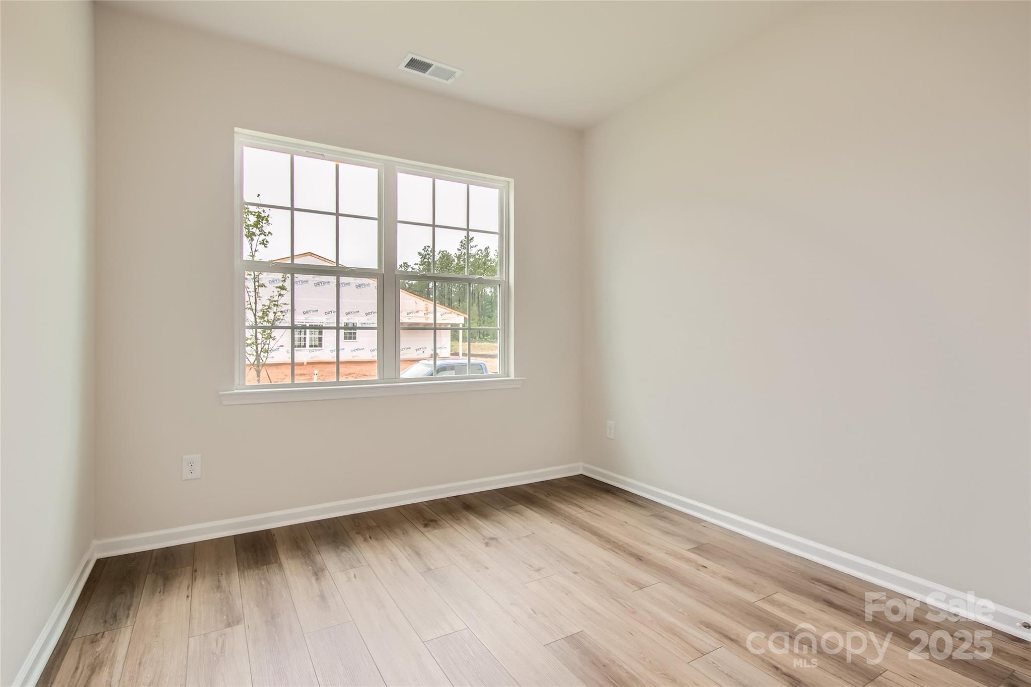 Roselyn - Residential