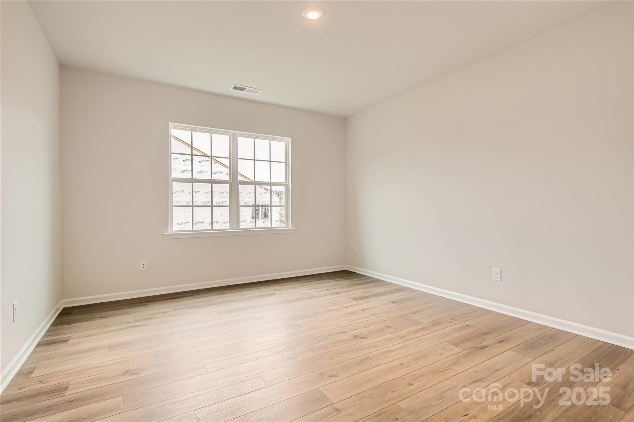 Roselyn - Residential