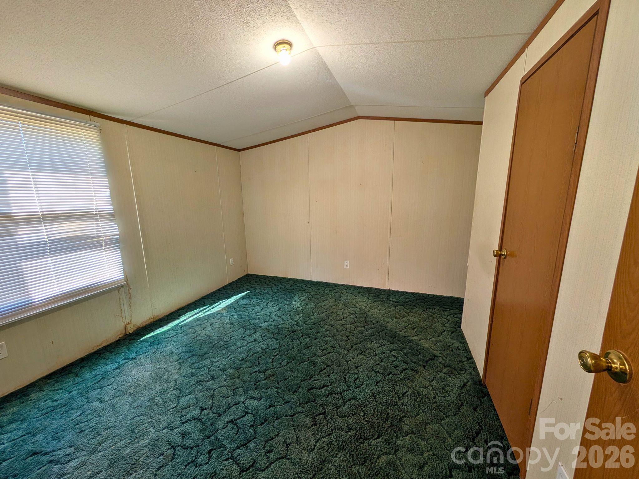 5954 Oakridge Road