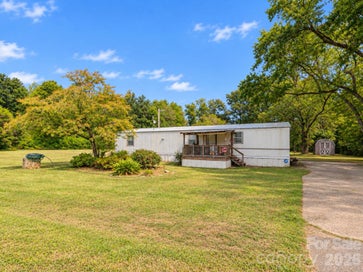 5954 Oakridge Road Clover SC 29710