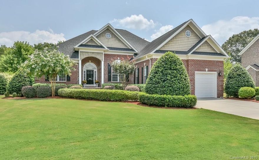 Exquisite 4 BD RANCH with Pristine Yard in Amenity Rich Community. Featuring: full brick exterior, stunning high ceilings, heavy millwork, hardwoods in main areas, wood blinds. Study w/tray ceiling, glass French doors. Great Room w/raised fireplace, wall of windows & TV Niche. Chef's Kitchen w/gas cooktop/oven, granite, tile backsplash, bar & vaulted breakfast. Elegant Master Suite. Offering pool, playground, rec areas, tennis, walking trails, clubhouse & more! Move-in Ready! Minutes to I-77!