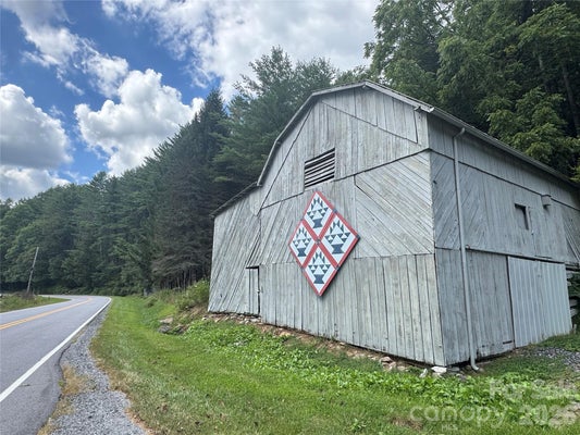 24 PUNCHEON CAMP RD, MARSHALL, NC 28753 - Image 255c95ecacc5016bfa8e9c9ee2f2ea7e/3493172599