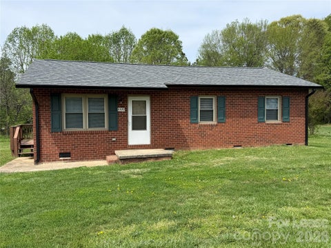 Photo of 1220 Rickert Street, Statesville, NC 28677 (MLS # 4433960)
