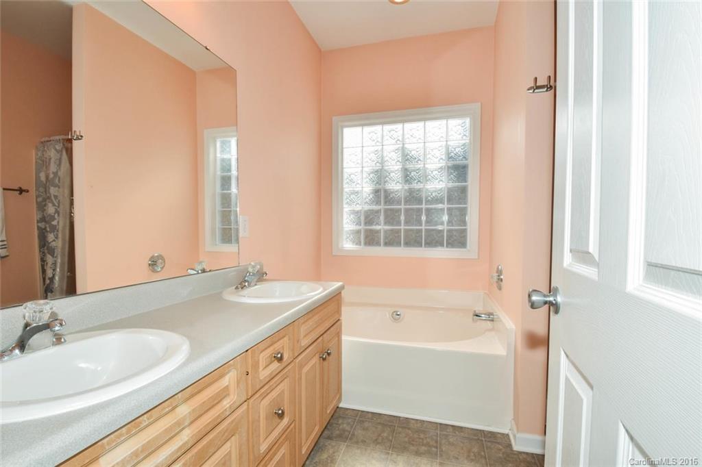 Steele Meadows - Residential