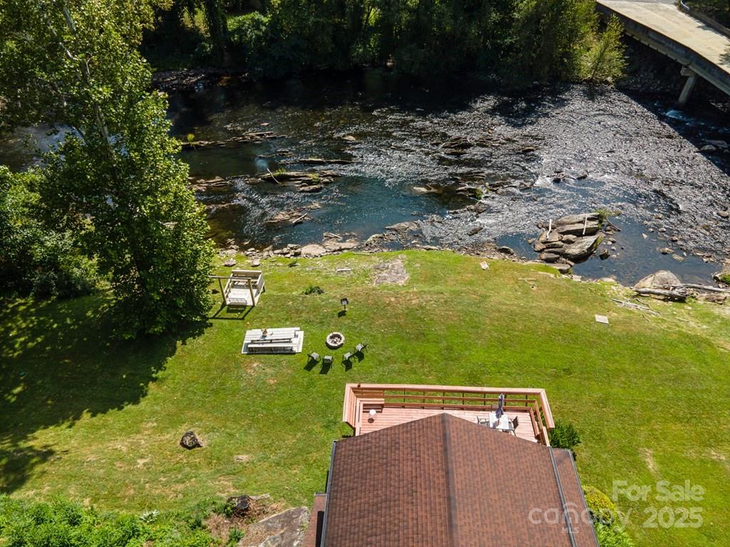 Whittier, North Carolina 28789, United States, 4 Bedrooms Bedrooms, ,3 BathroomsBathrooms,Residential,Active,148818