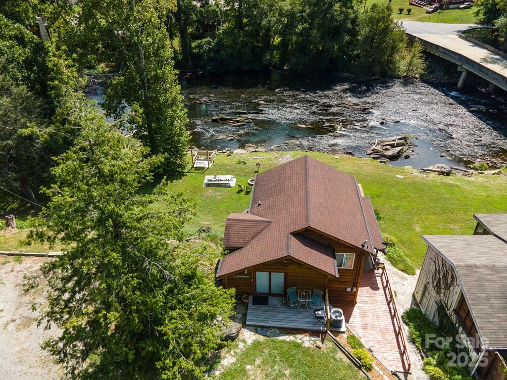 Whittier, North Carolina 28789, United States, 4 Bedrooms Bedrooms, ,3 BathroomsBathrooms,Residential,Active,148818