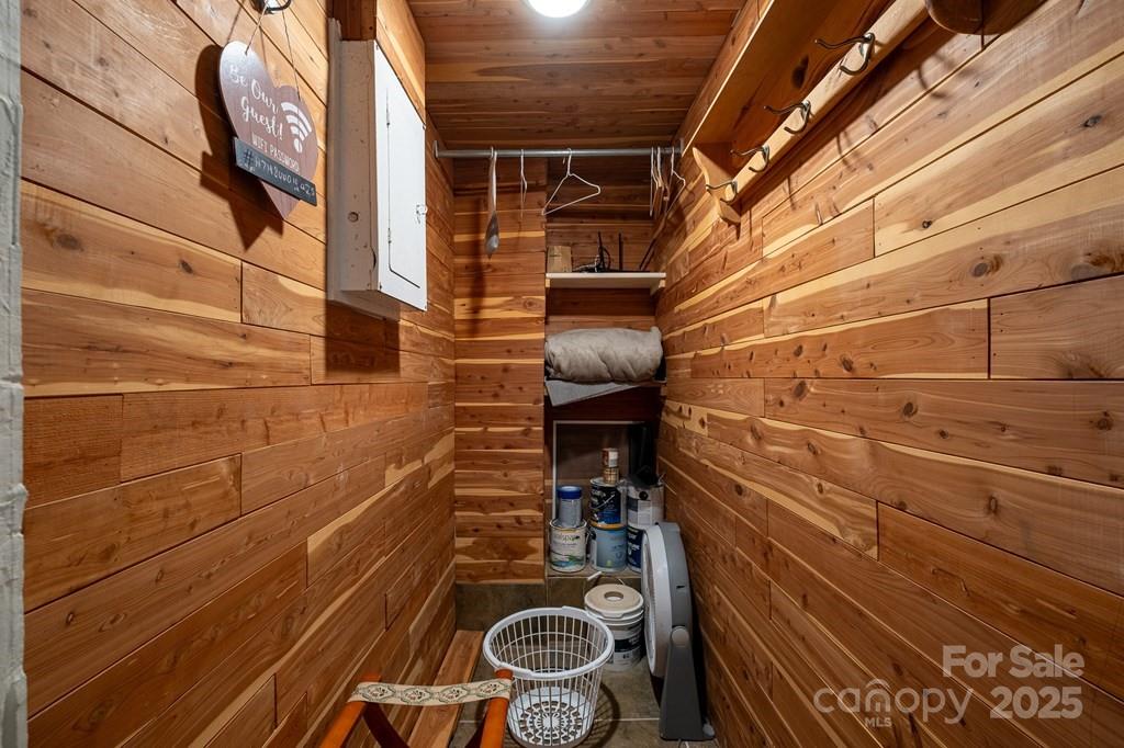 Whittier, North Carolina 28789, United States, 4 Bedrooms Bedrooms, ,3 BathroomsBathrooms,Residential,Active,148818